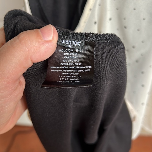 Volcom Tank - Picture 7 of 7